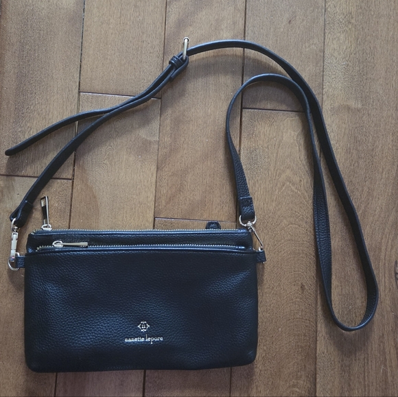 Nanette Lepore Handbags - 🆕️ Nanette Lepore Classic Black Pebbled Crossbody Bag With Gold Accents